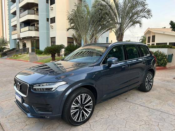 VOLVO XC90 2.0 D5 DIESEL MOMENTUM AWD GEARTRONIC VOLVO XC90 2.0 D5 DIESEL MOMENTUM AWD GEARTRONIC